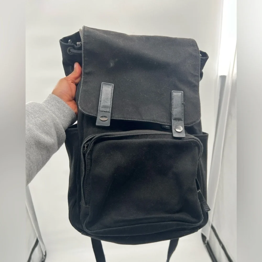 Everlane Modern Snap Backpack Black Canvas Laptop Bag Unisex